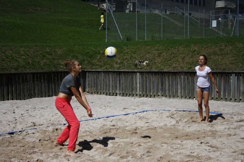 Village Camps International Summer Camp Leysin, Switzerland 2025-08-09 https://www.villagecamps.com/journals_admin/images/706-23-volley (28).jpg